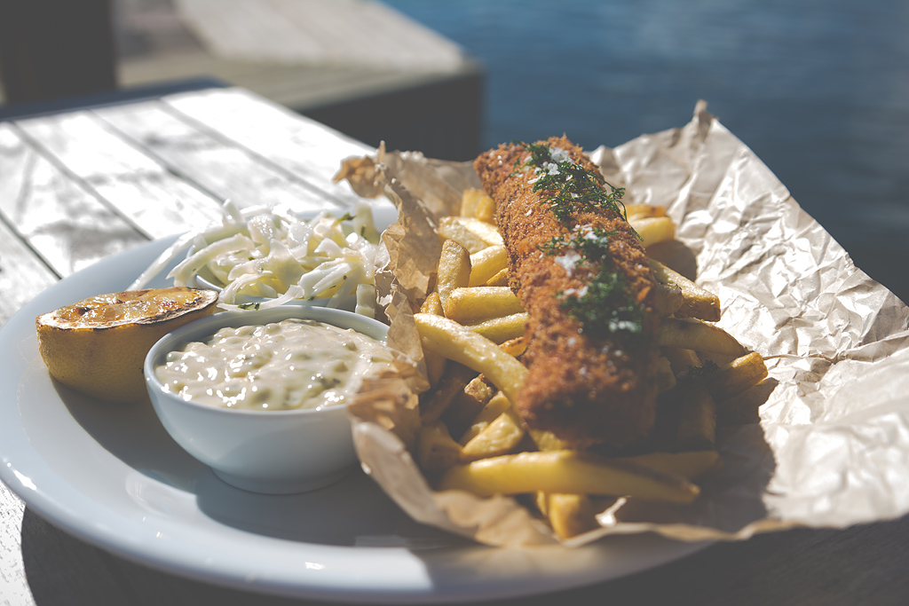 Fish and chips på Bryggcafét